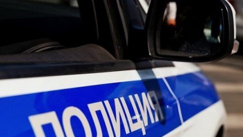 «Деньги нужны для помощи вашей родственнице»: полицейские Троицко-Печорского района задержали пособника телефонных мошенников